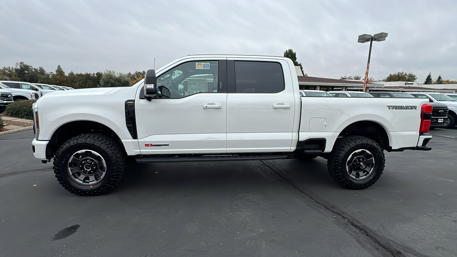 2024 Ford Super Duty F-350 SRW XL 8