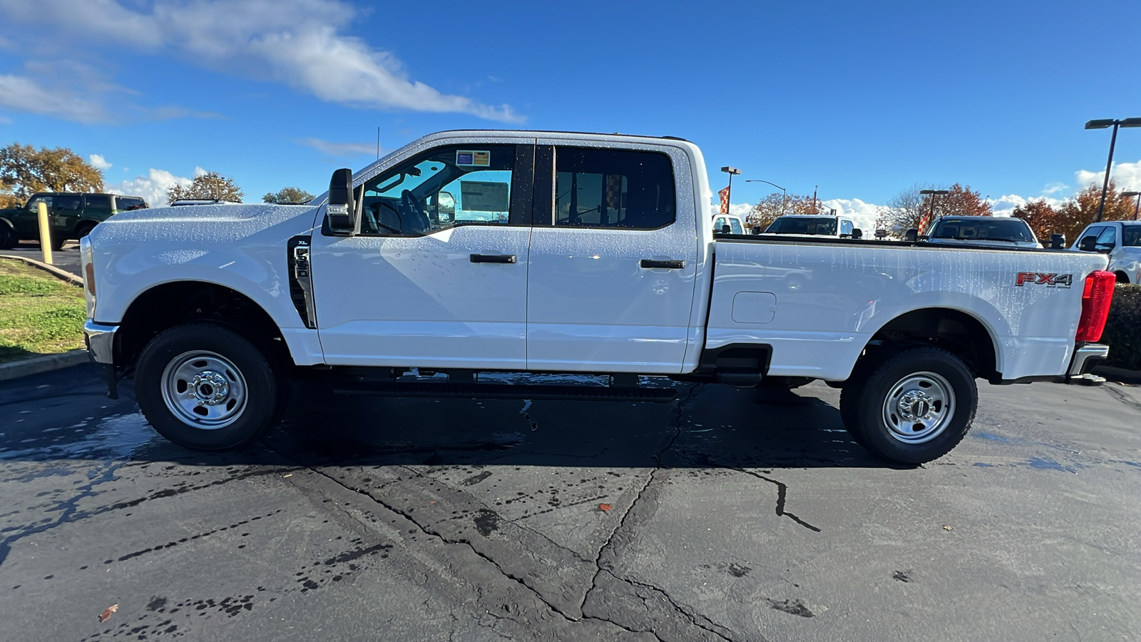 2024 Ford Super Duty F-350 SRW XL 8