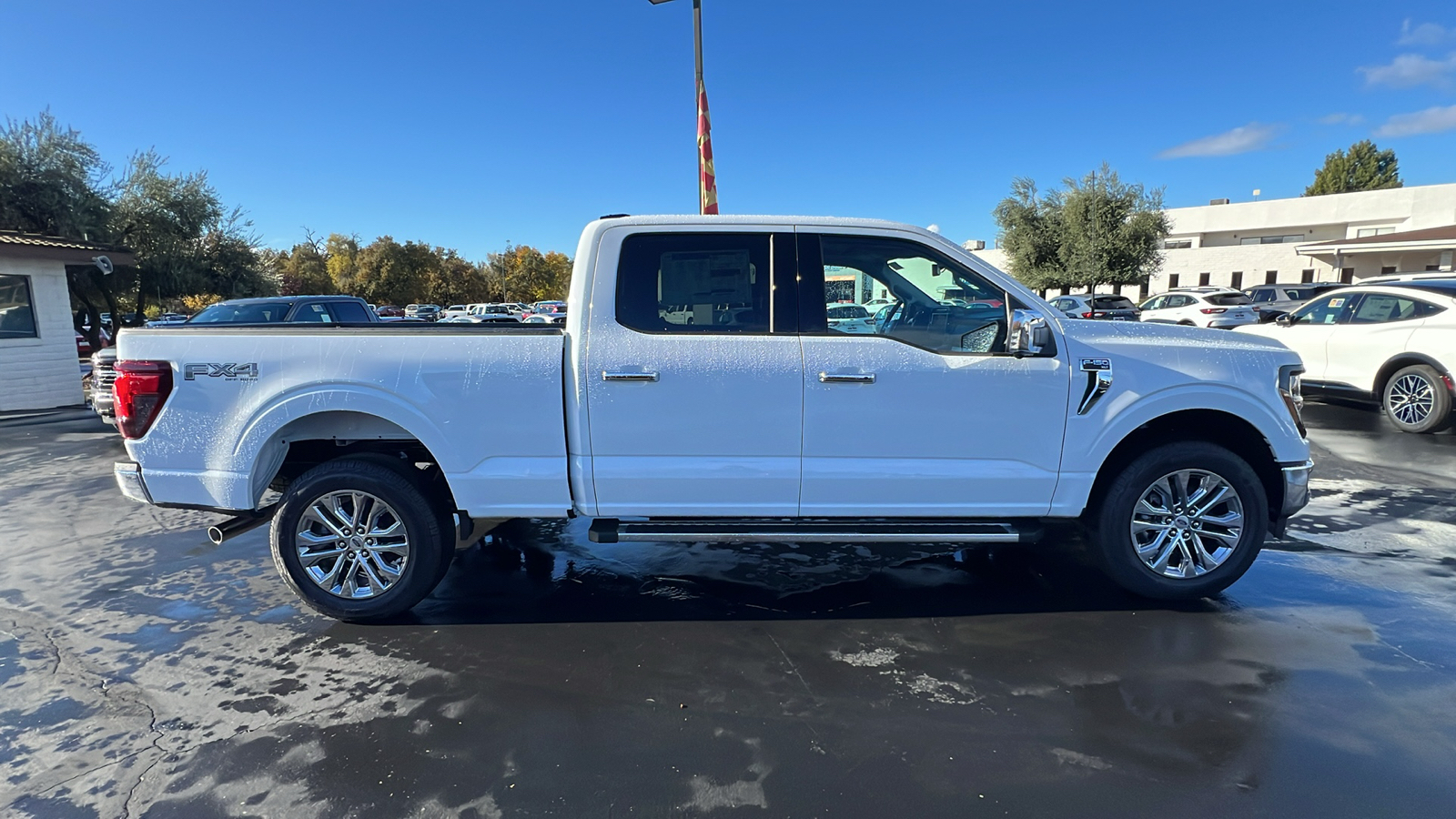 2024 Ford F-150 XLT 3