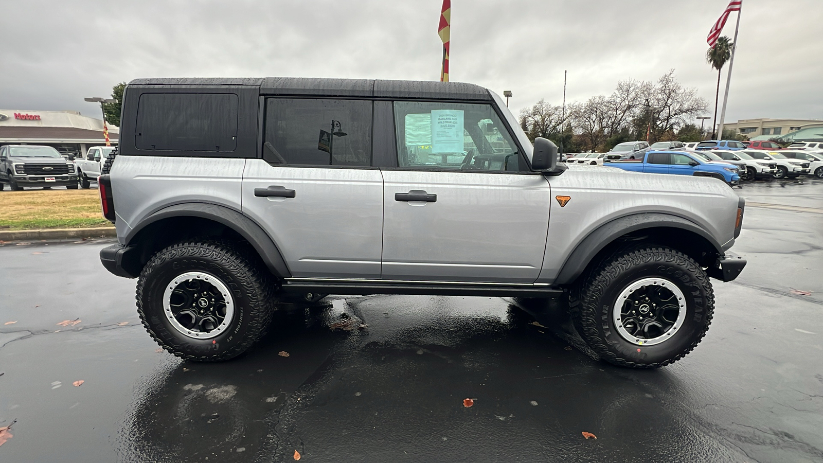 2024 Ford Bronco Badlands 3