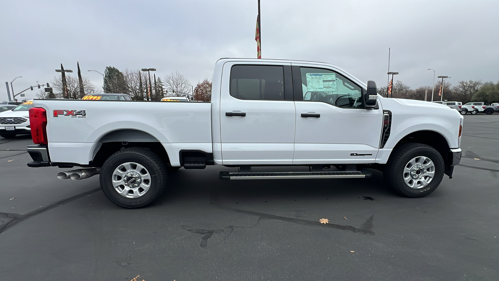 2024 Ford Super Duty F-250 SRW XL 3