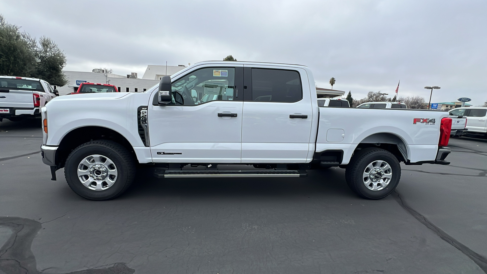 2024 Ford Super Duty F-250 SRW XL 8