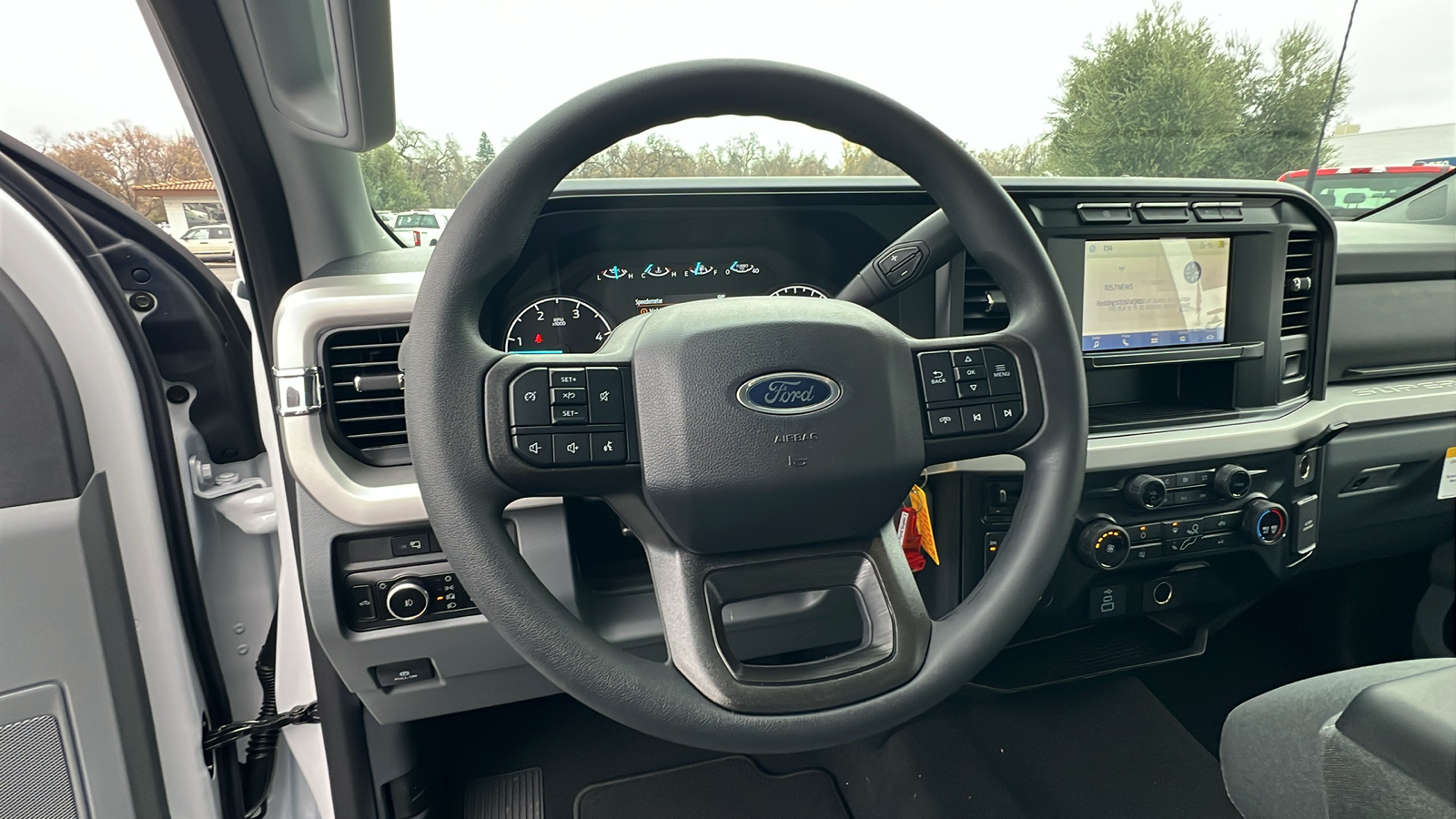 2024 Ford Super Duty F-250 SRW XL 27