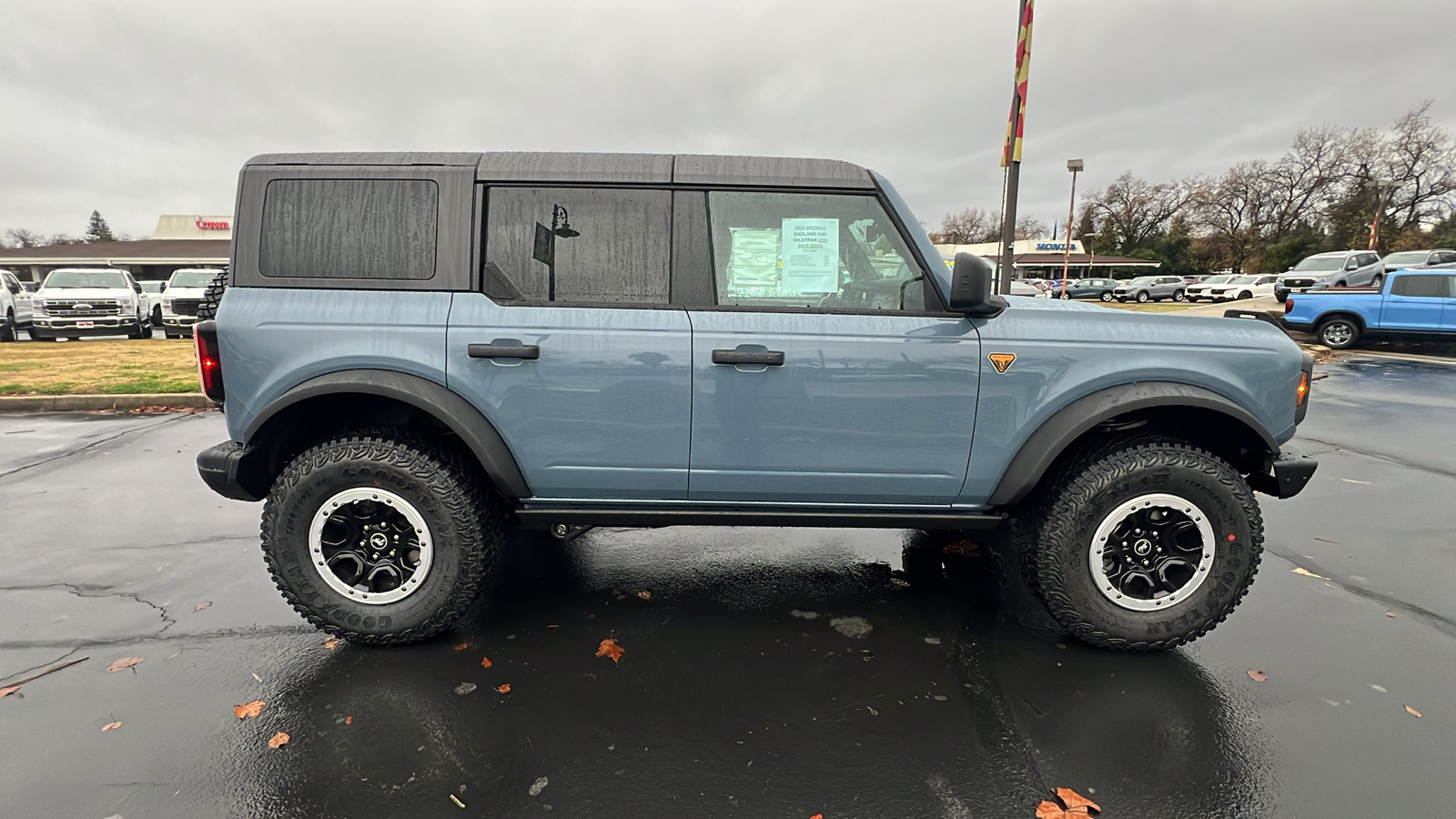 2024 Ford Bronco Badlands 3