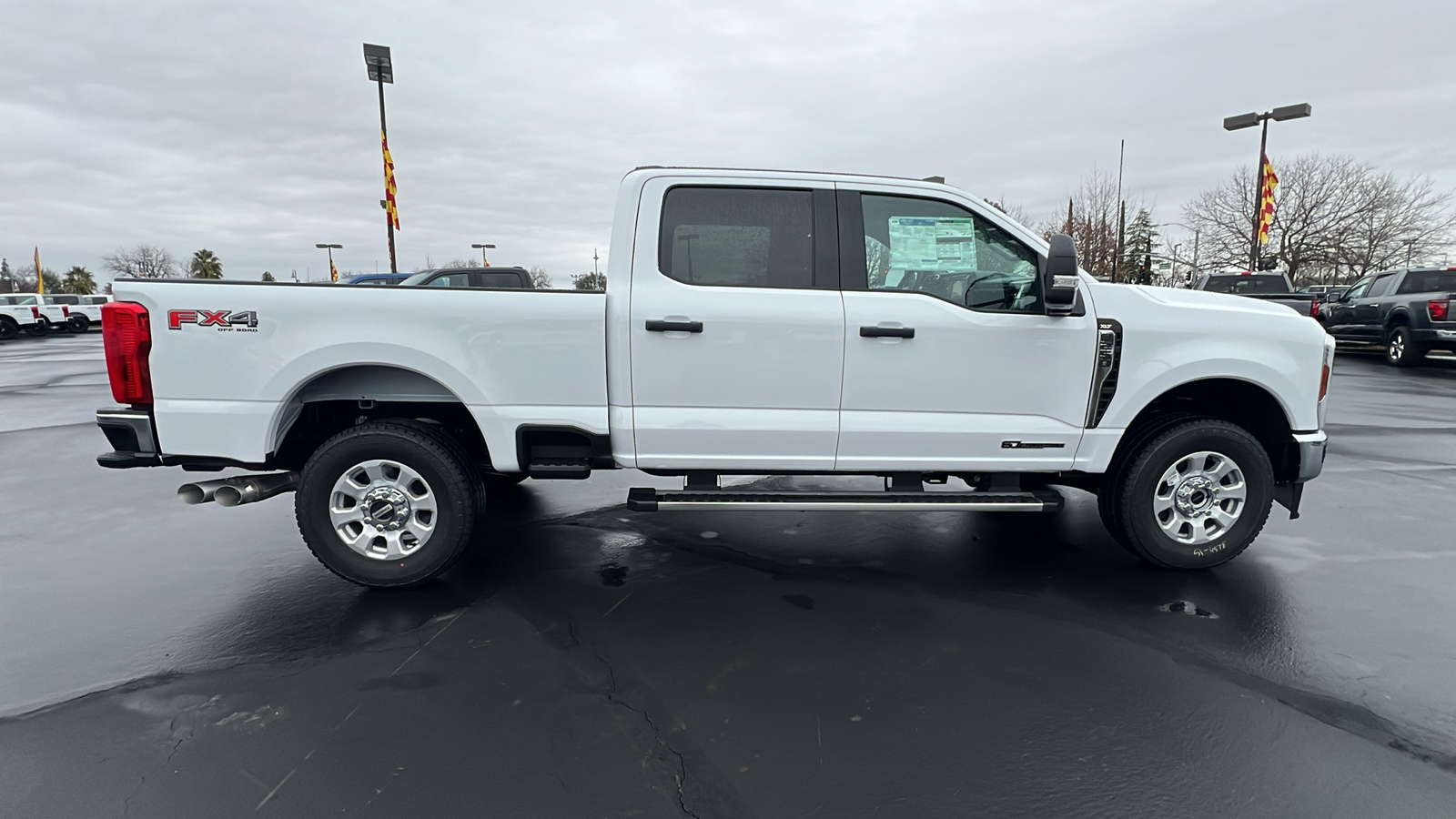 2024 Ford Super Duty F-250 SRW XL 3