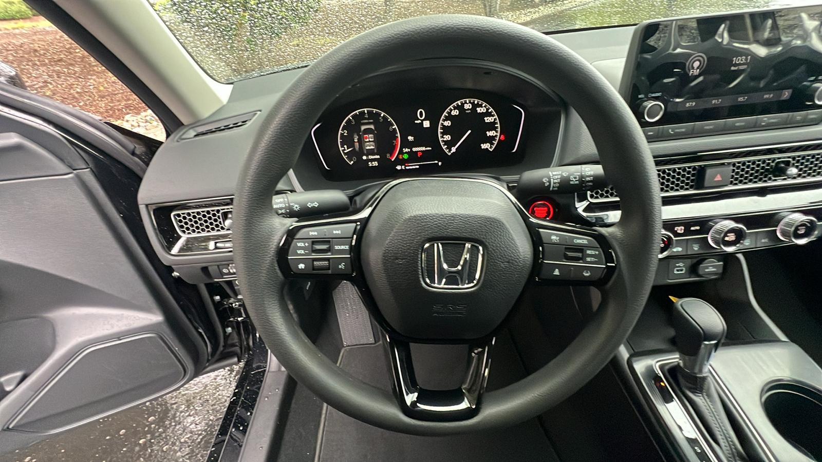 2024 Honda Civic Hatchback LX 27