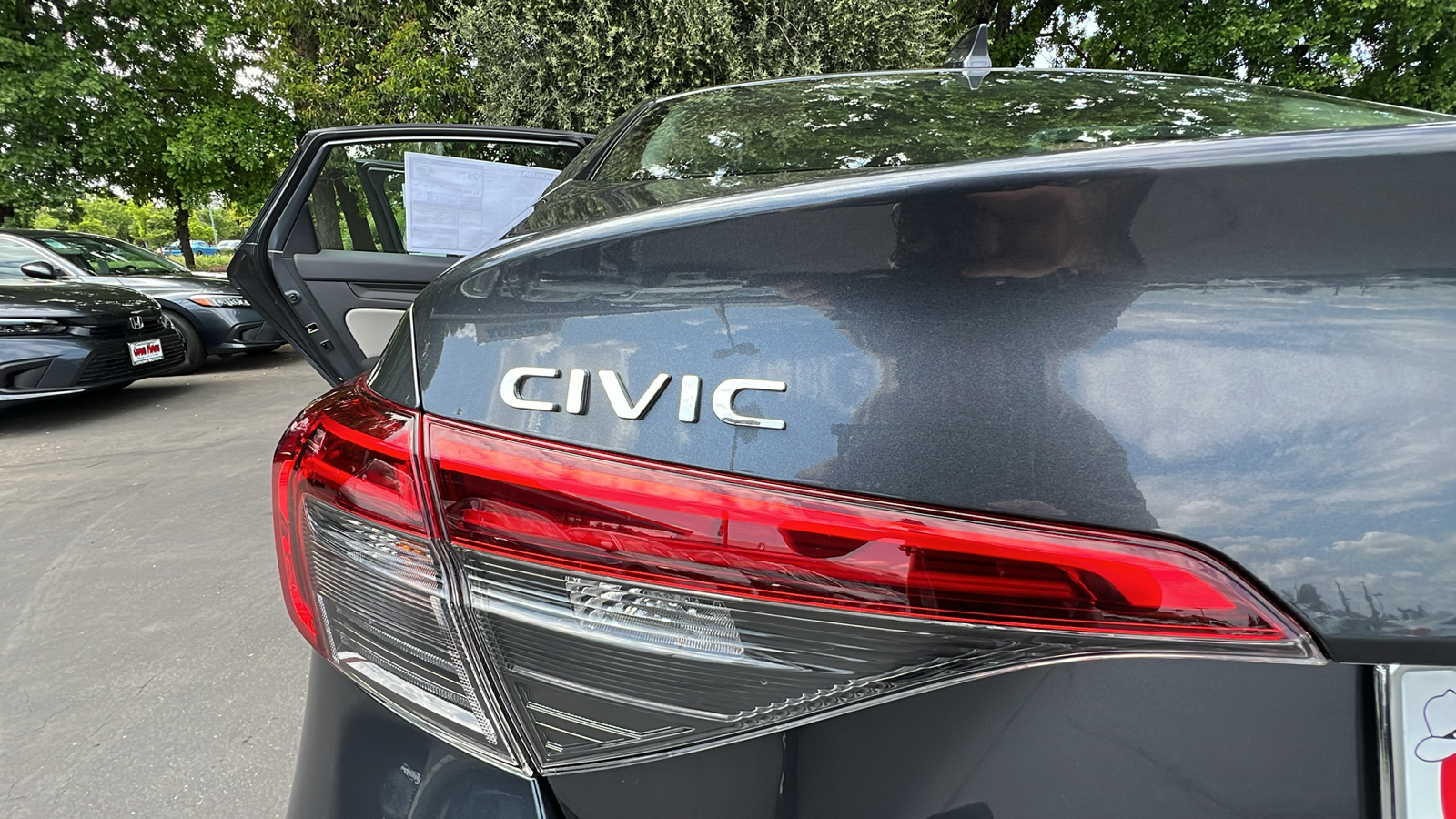 2024 Honda Civic Sedan LX 12