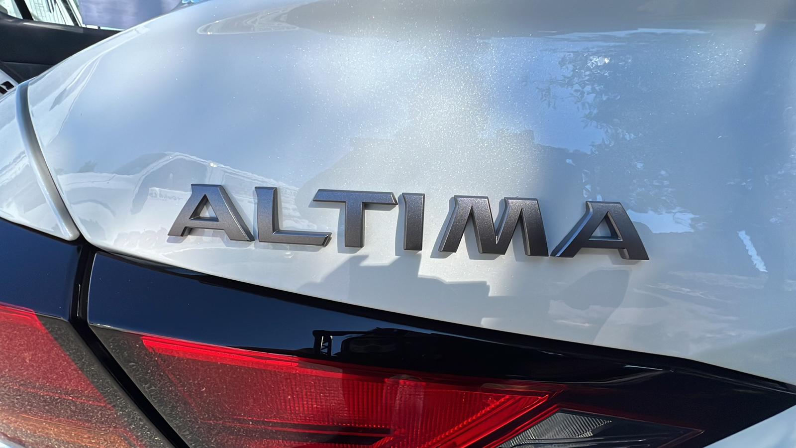 2024 Nissan Altima 2.5 SR 13