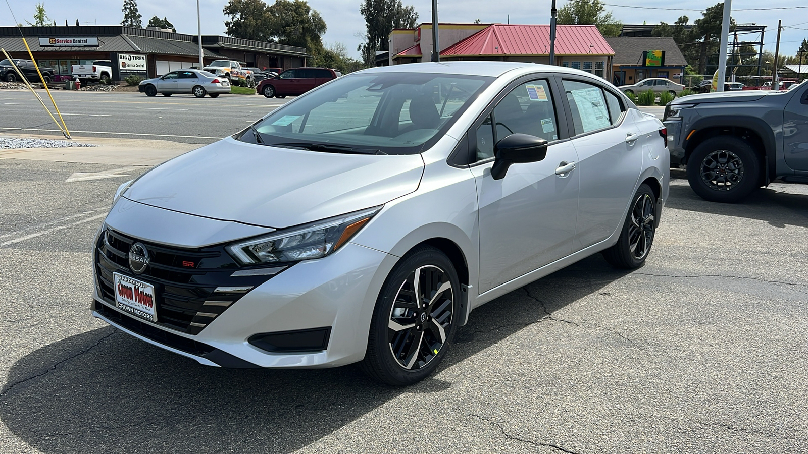 2024 Nissan Versa SR 1