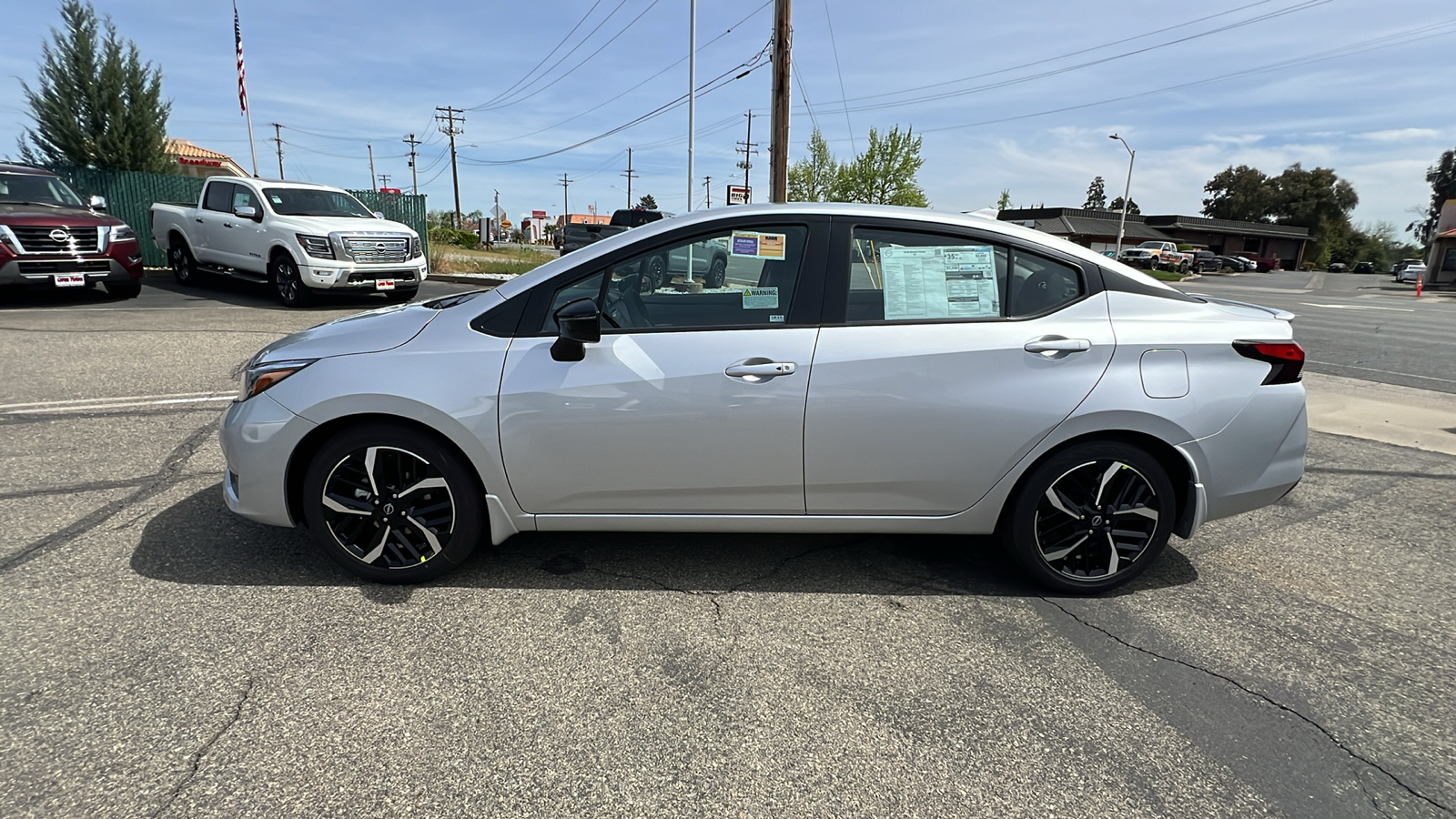 2024 Nissan Versa SR 8