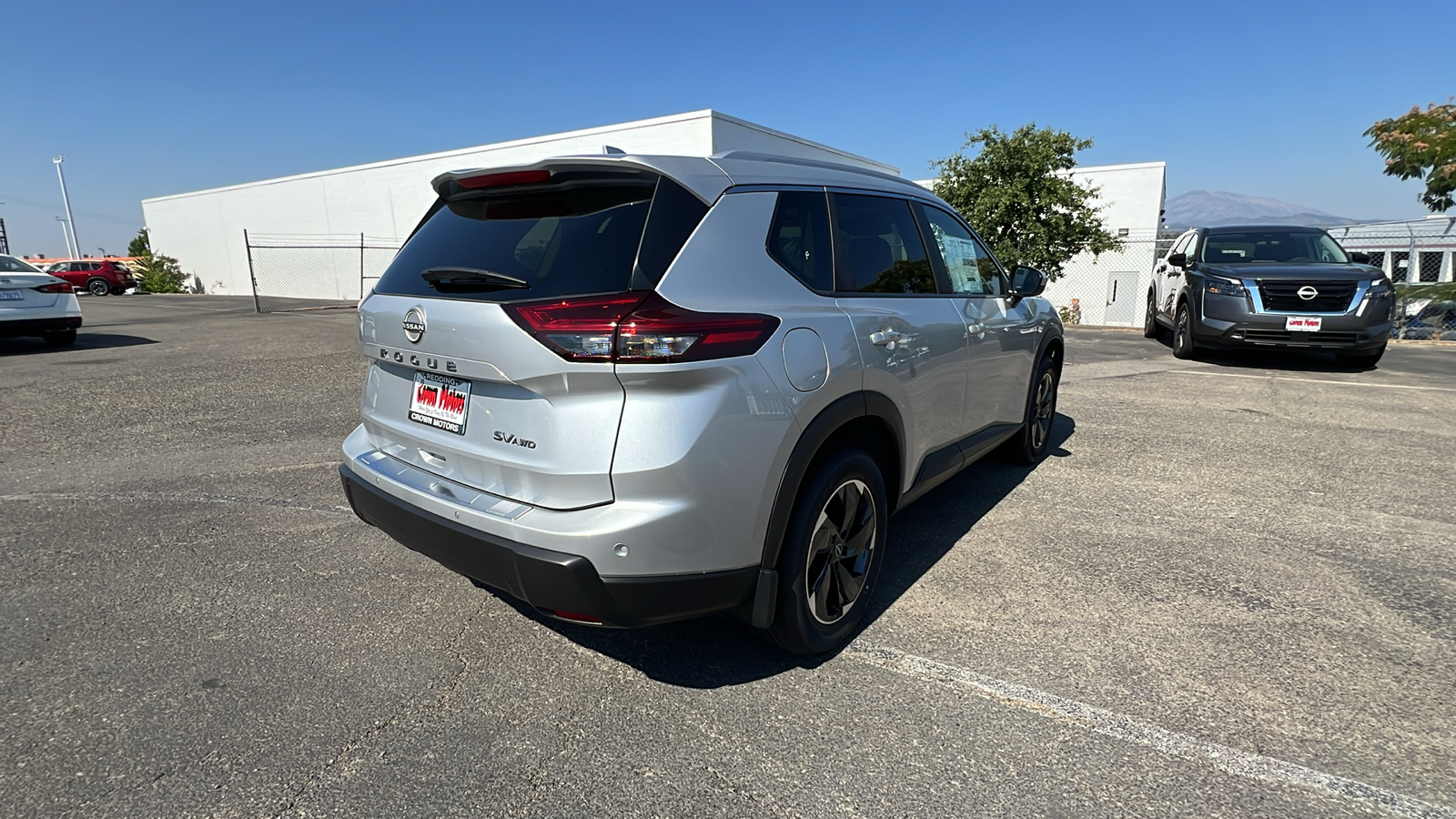 2024 Nissan Rogue SV 4