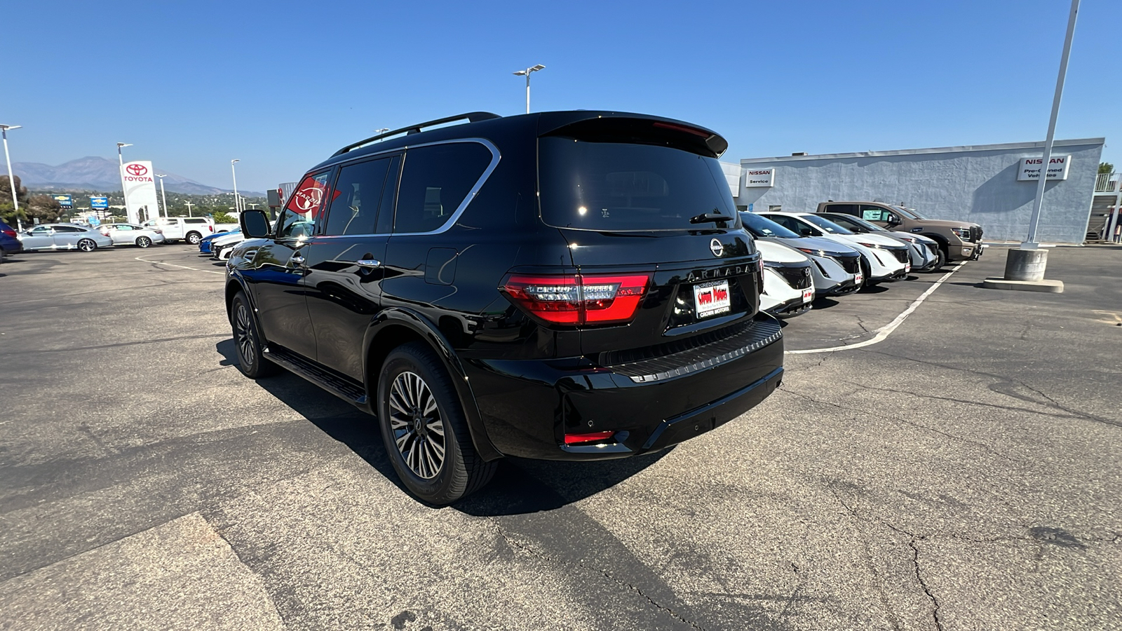 2024 Nissan Armada SL 7