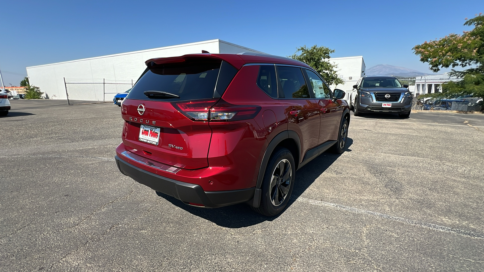 2024 Nissan Rogue SV 4