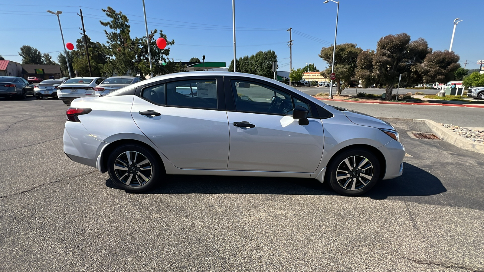 2024 Nissan Versa S 3