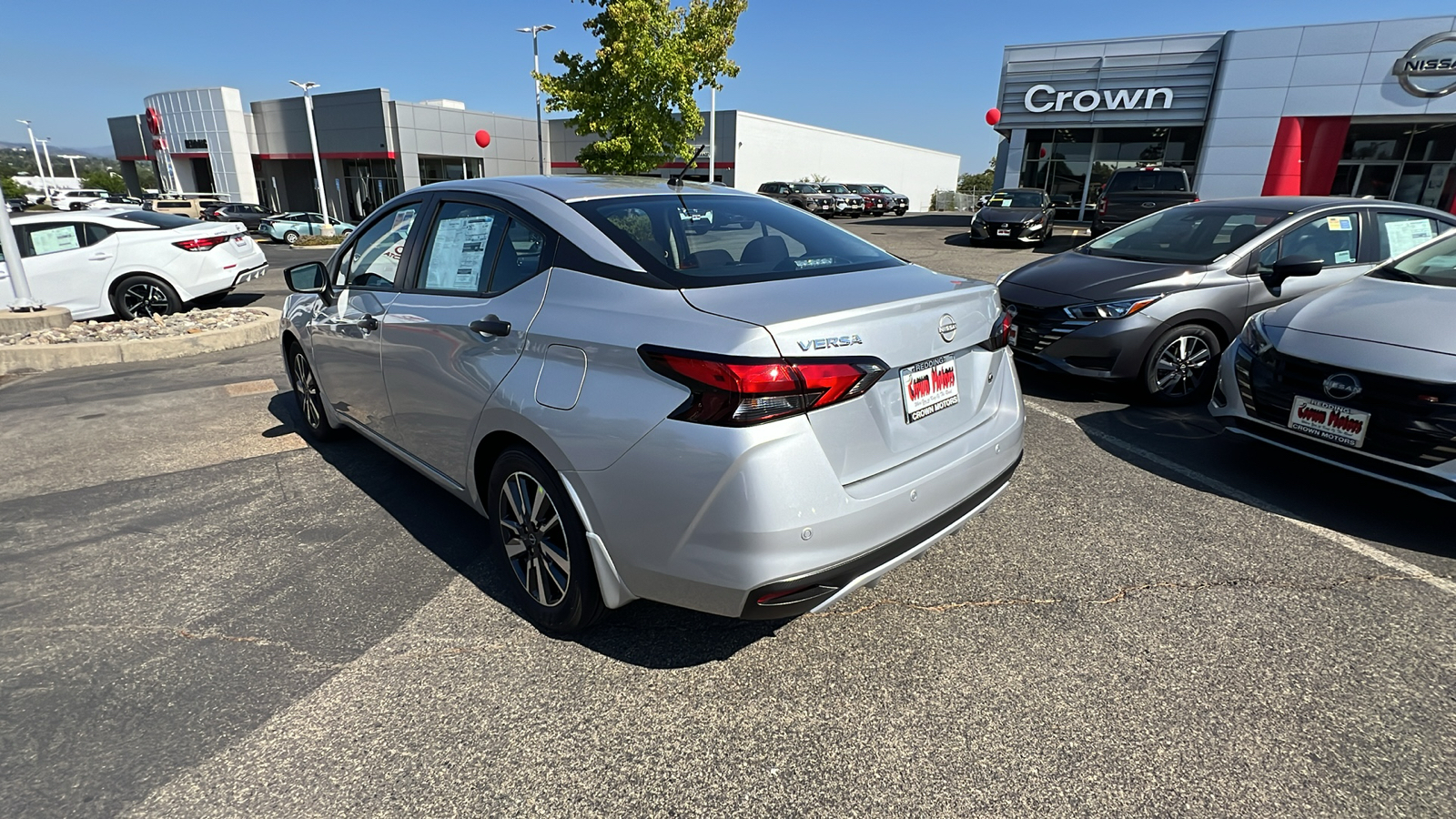 2024 Nissan Versa S 7