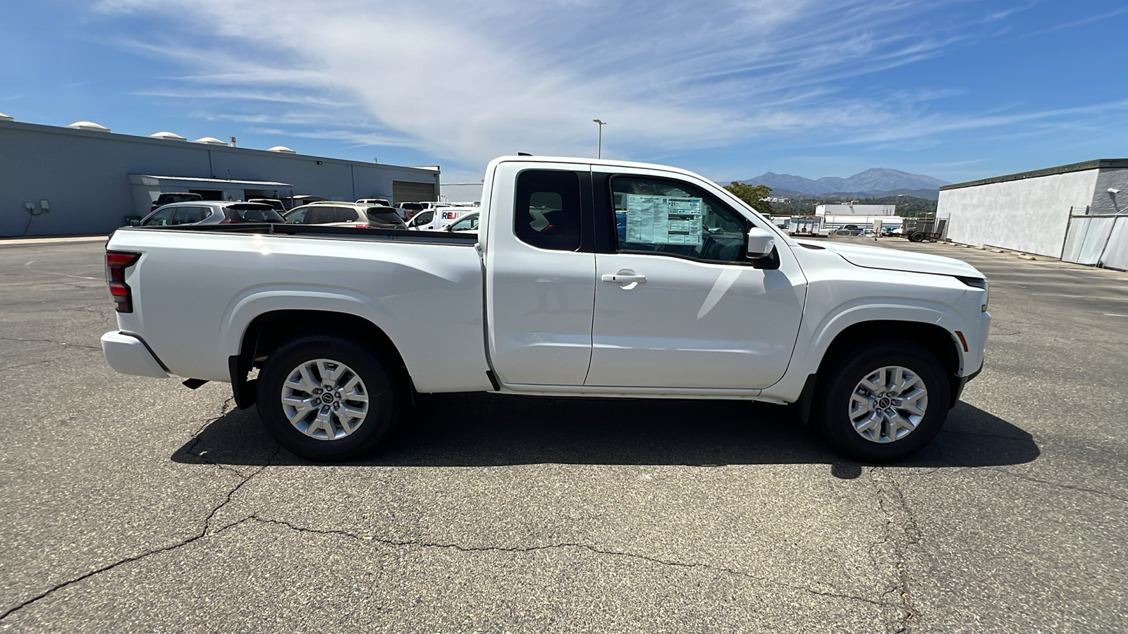 2024 Nissan Frontier SV 3