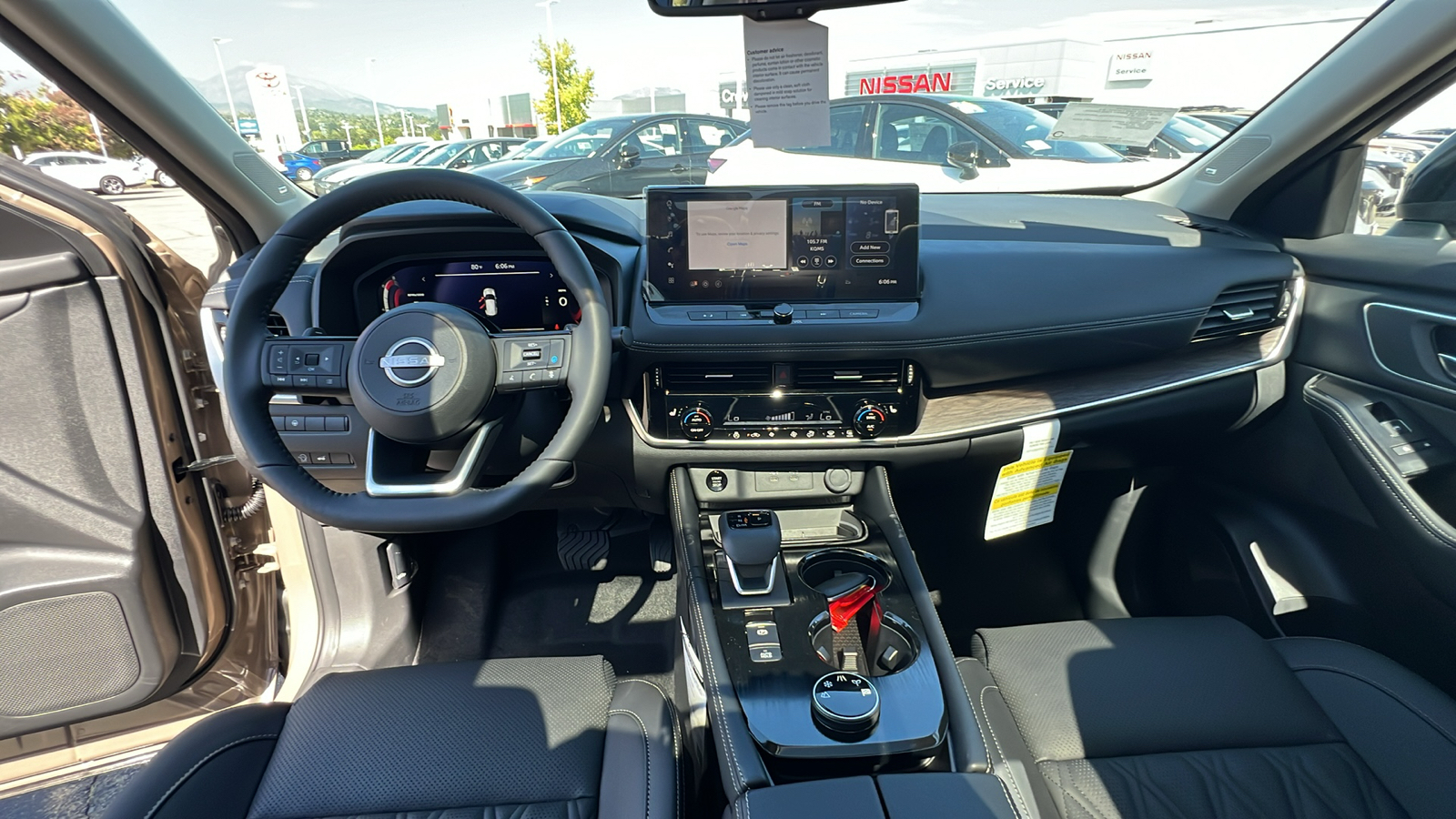 2024 Nissan Rogue Platinum 17