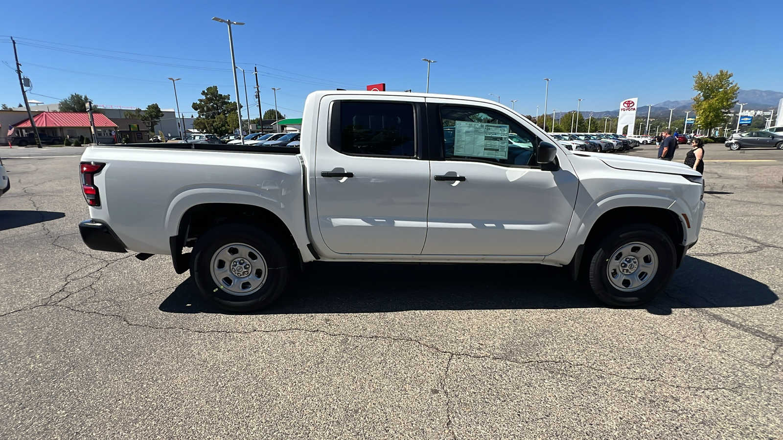 2024 Nissan Frontier S 3