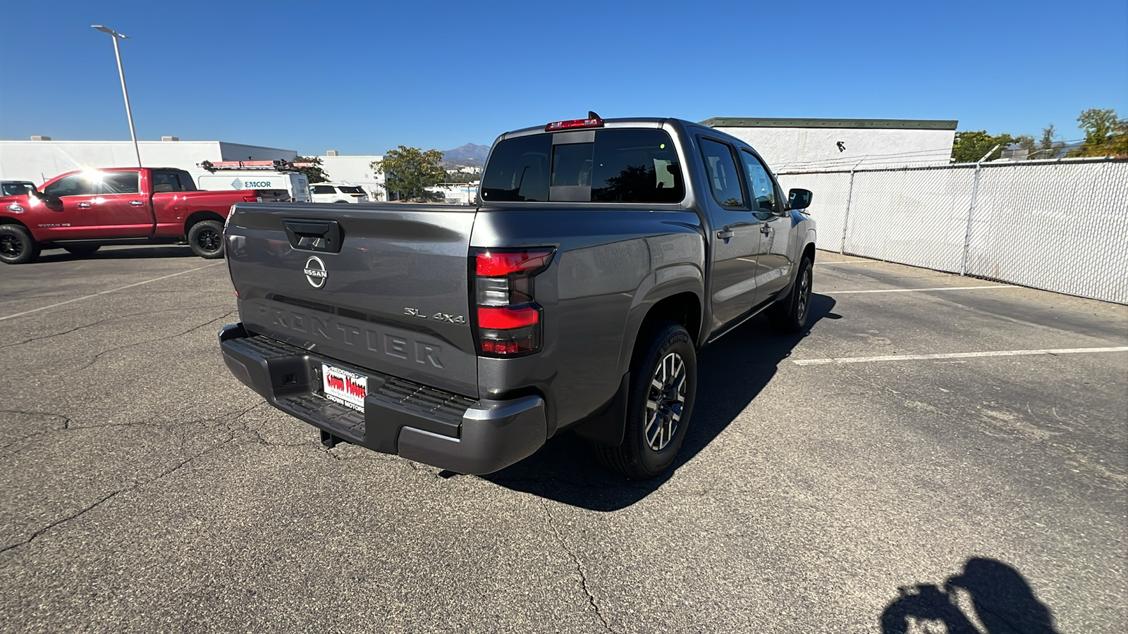 2024 Nissan Frontier SL 4