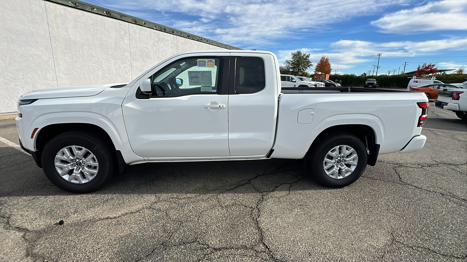 2024 Nissan Frontier SV 8