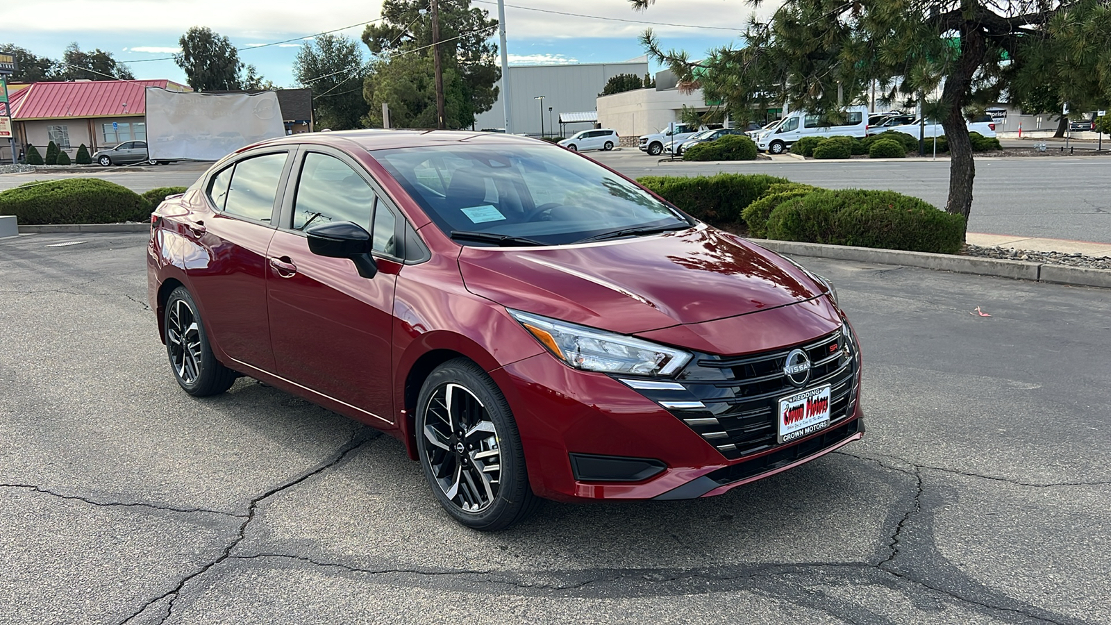 2024 Nissan Versa SR 2