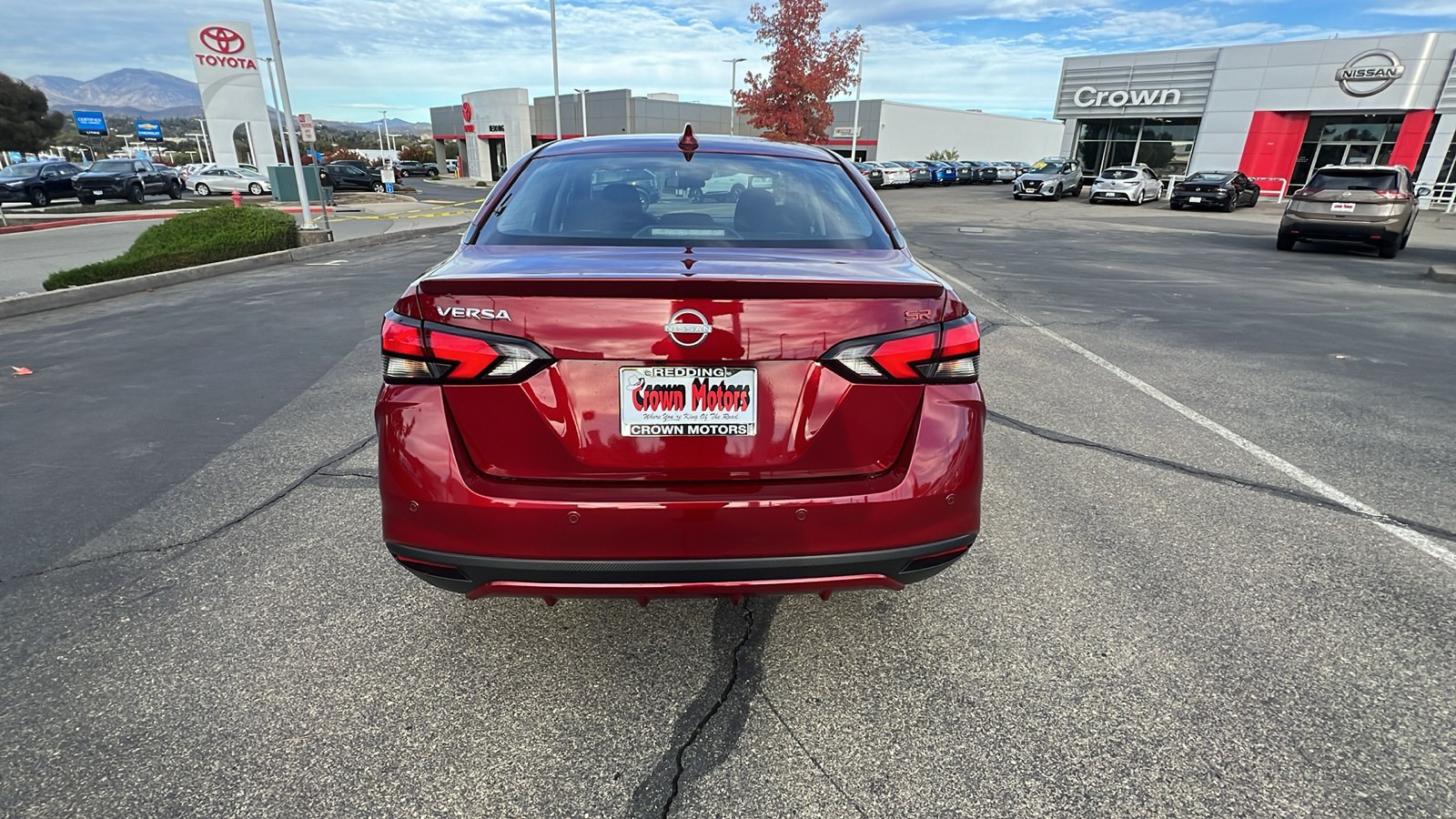 2024 Nissan Versa SR 5