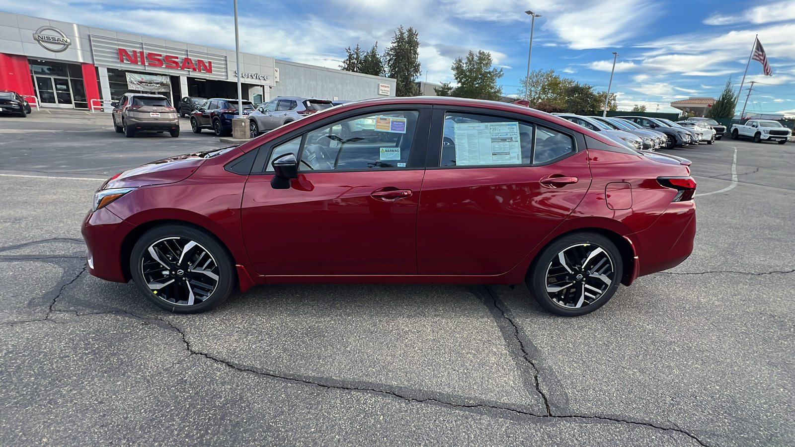 2024 Nissan Versa SR 8