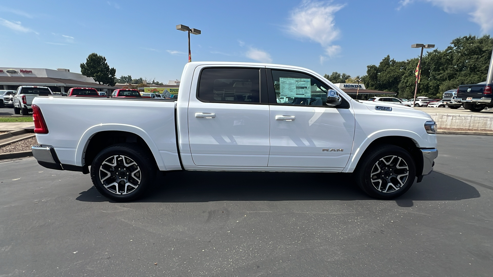 2025 Ram 1500 Laramie 3