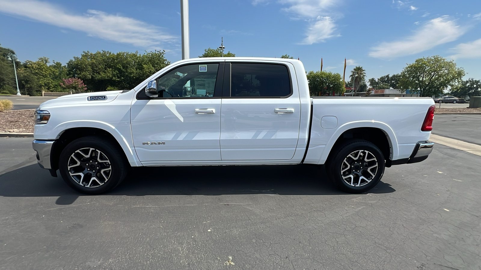 2025 Ram 1500 Laramie 8