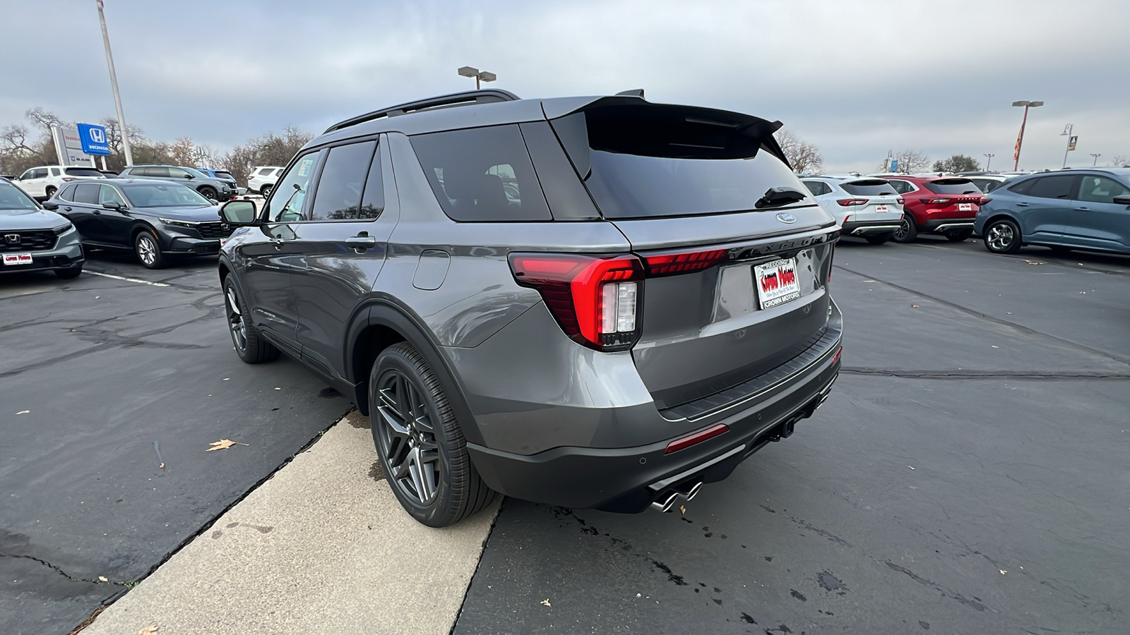 2025 Ford Explorer ST 7