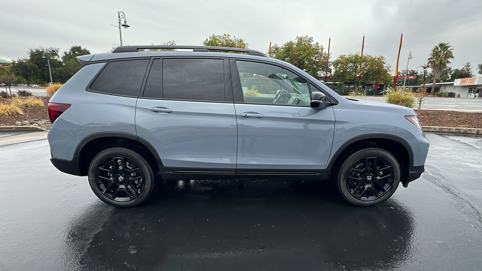 2025 Honda Passport Black Edition 3