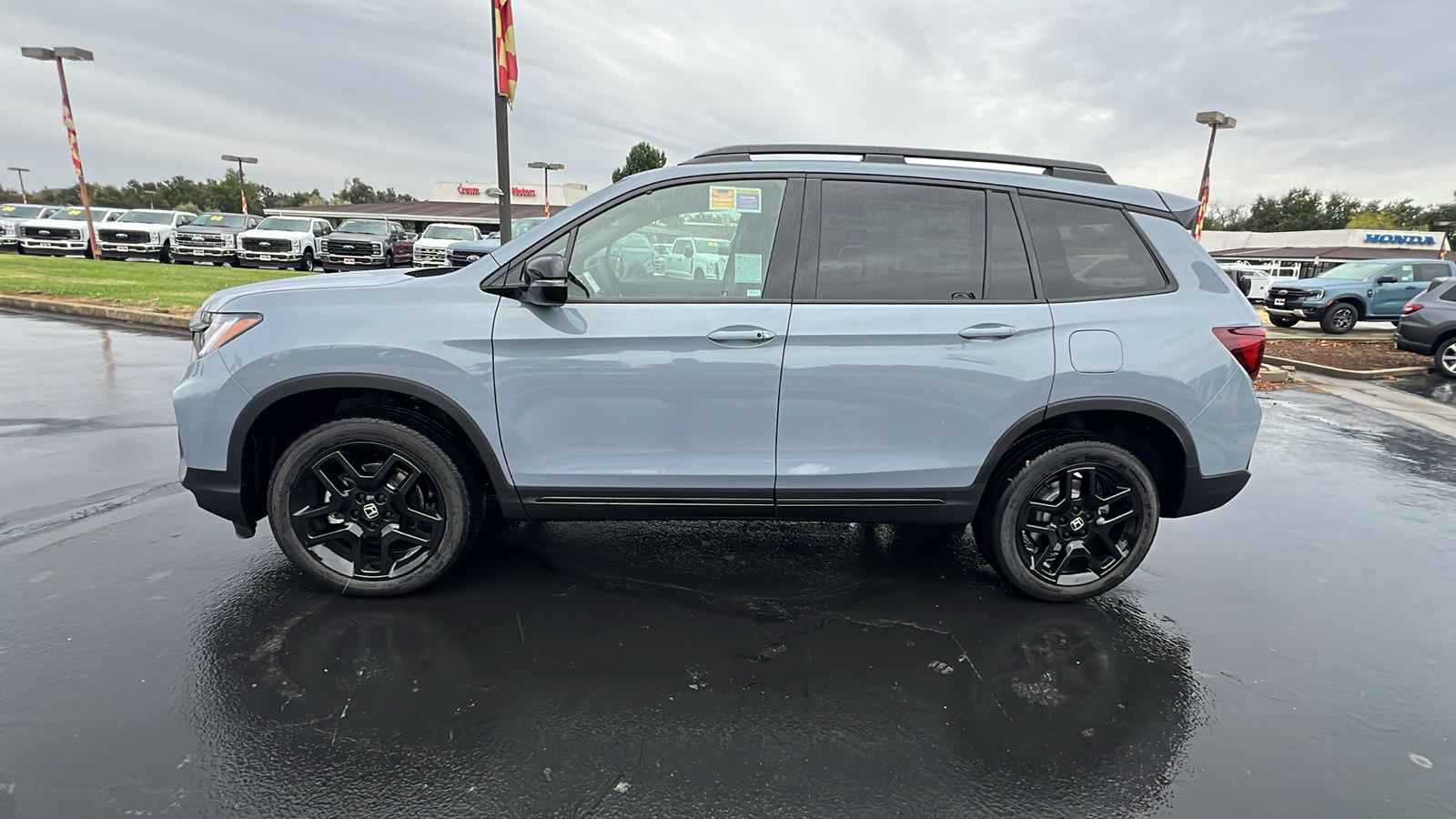 2025 Honda Passport Black Edition 8