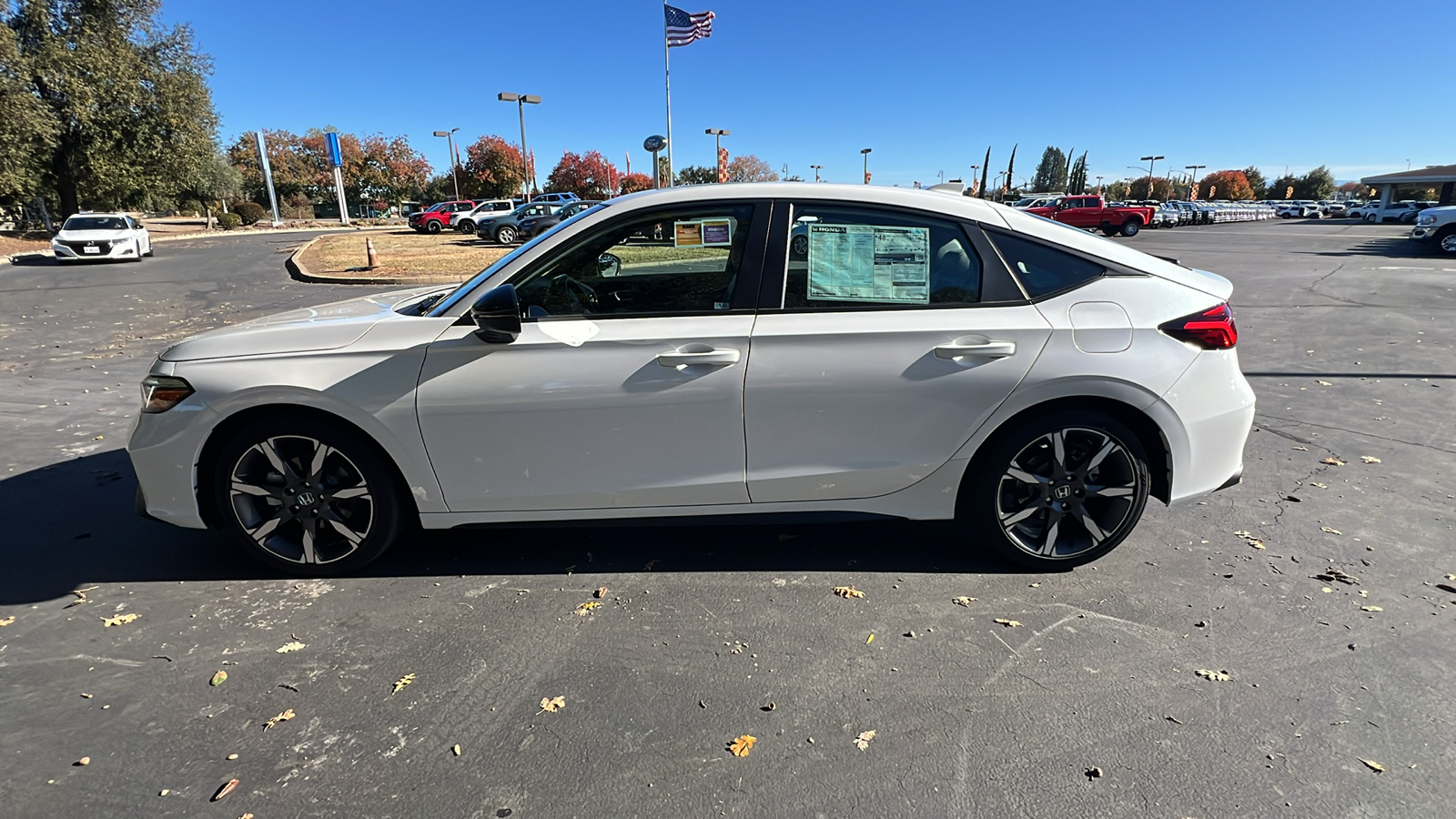 2025 Honda Civic Hatchback Hybrid Sport Touring 8