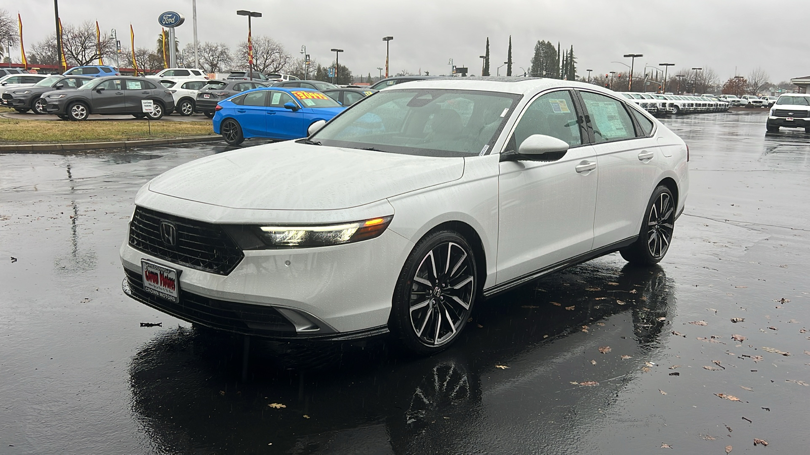 2025 Honda Accord Hybrid Touring 1