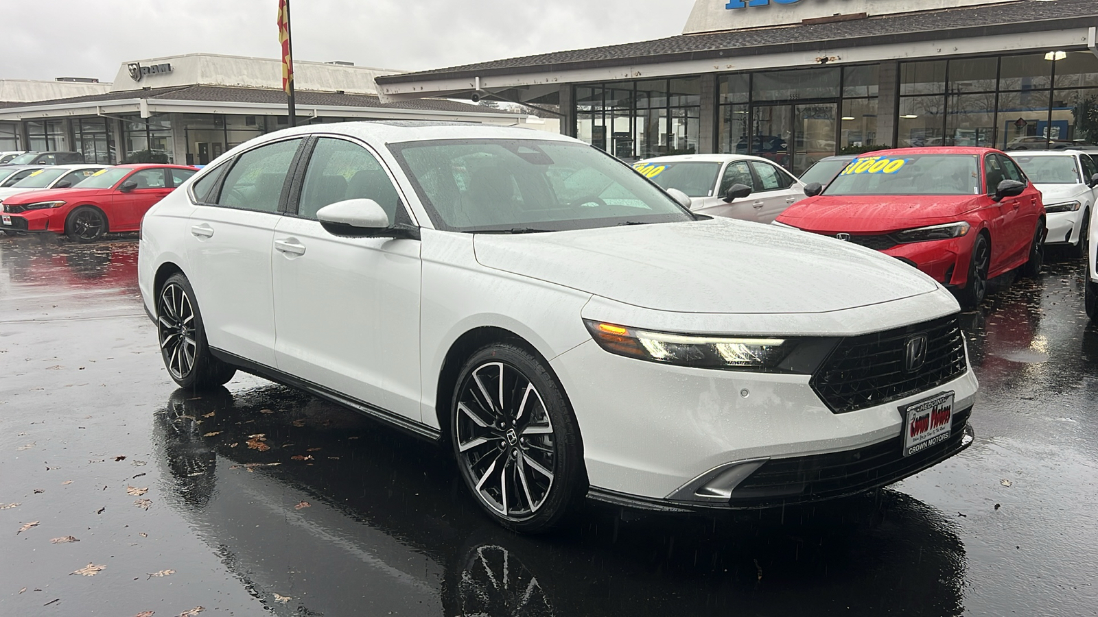 2025 Honda Accord Hybrid Touring 2