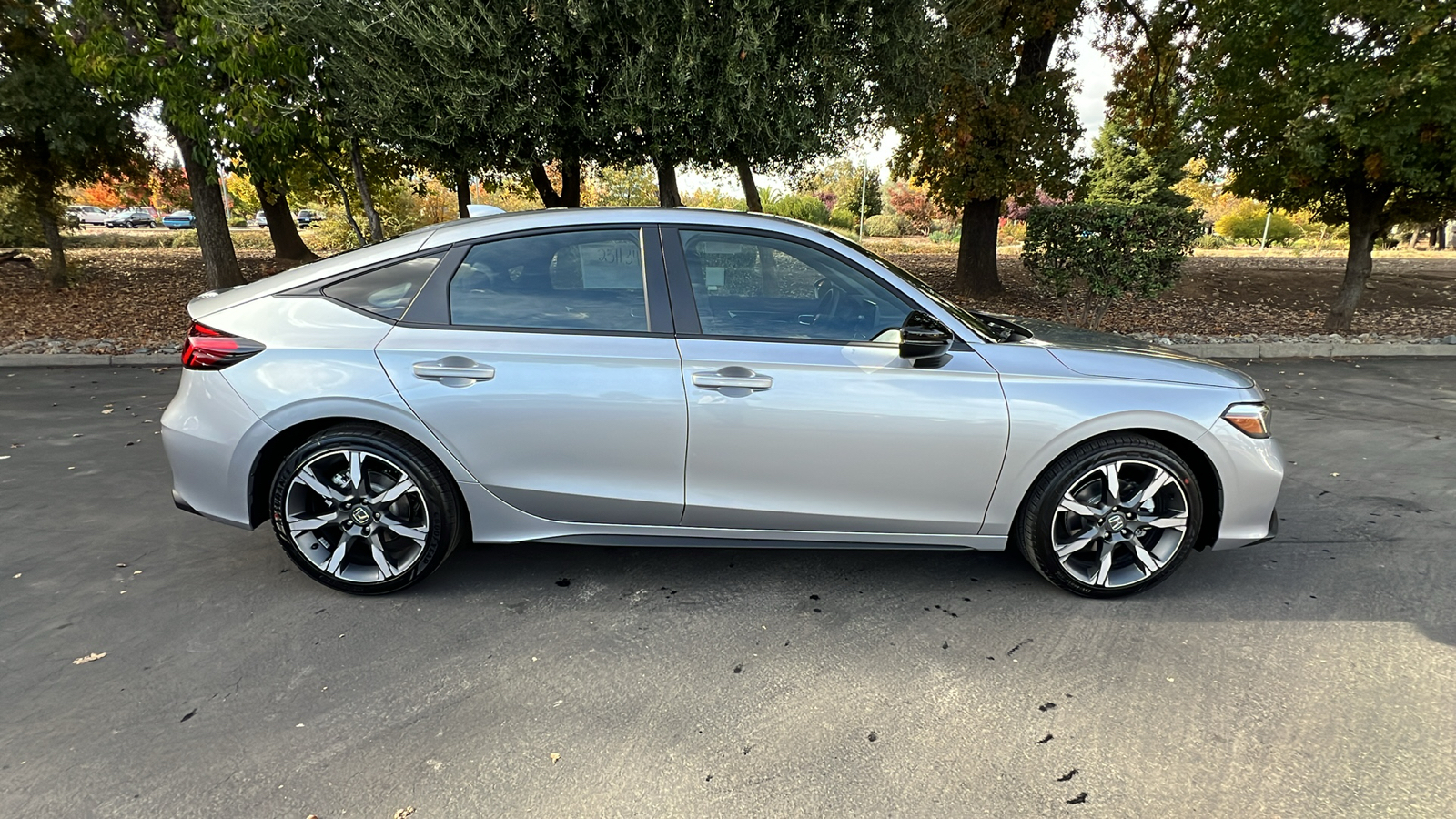 2025 Honda Civic Hatchback Hybrid Sport Touring 3