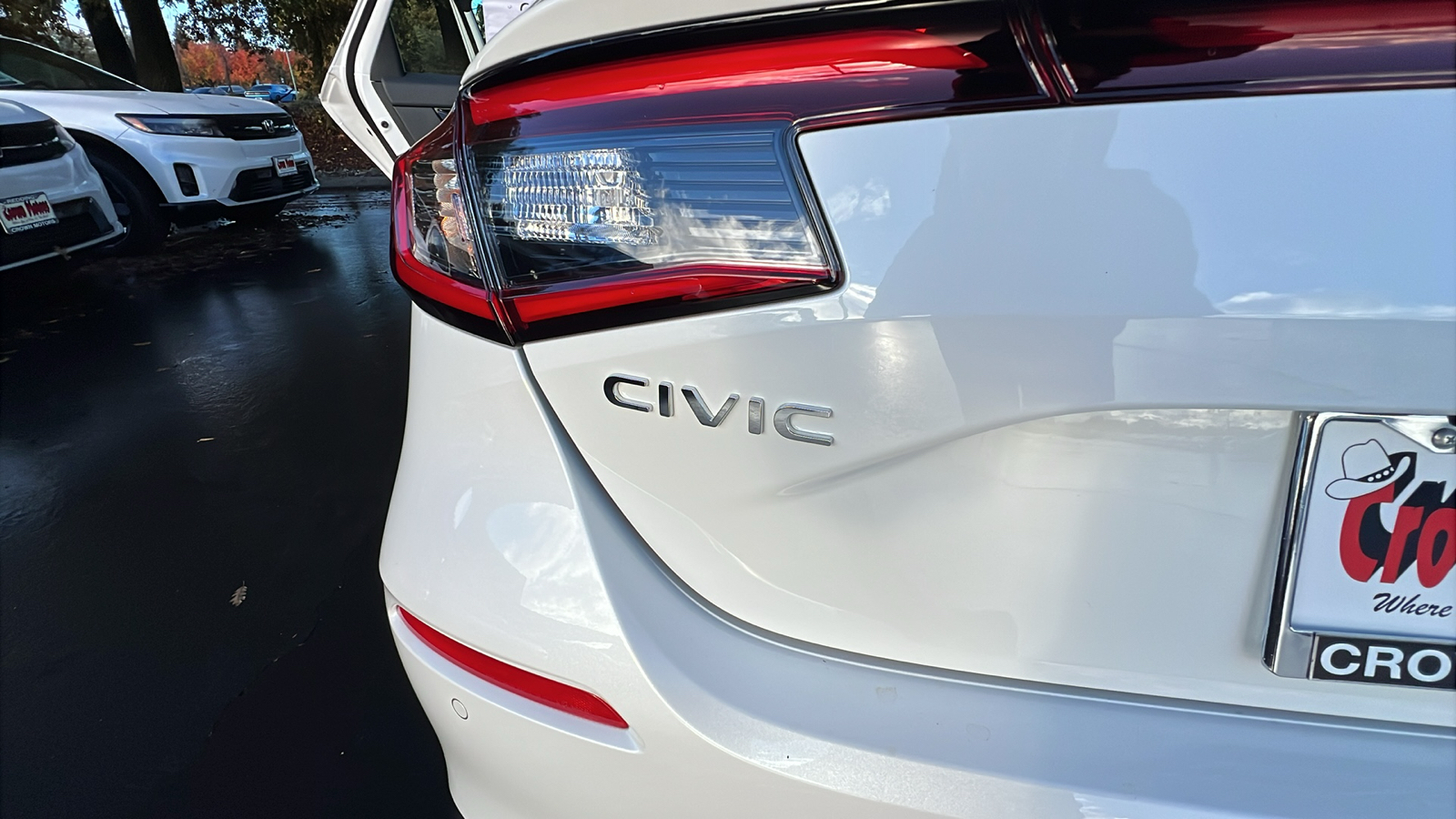 2025 Honda Civic Hatchback Hybrid Sport Touring 13