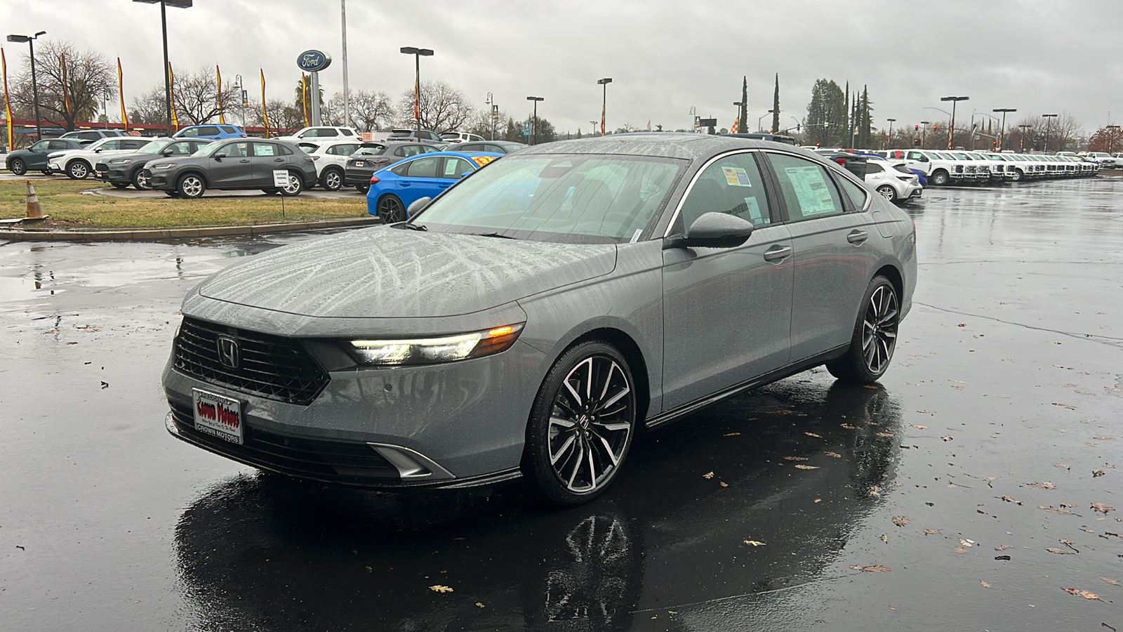 2025 Honda Accord Hybrid Touring 1