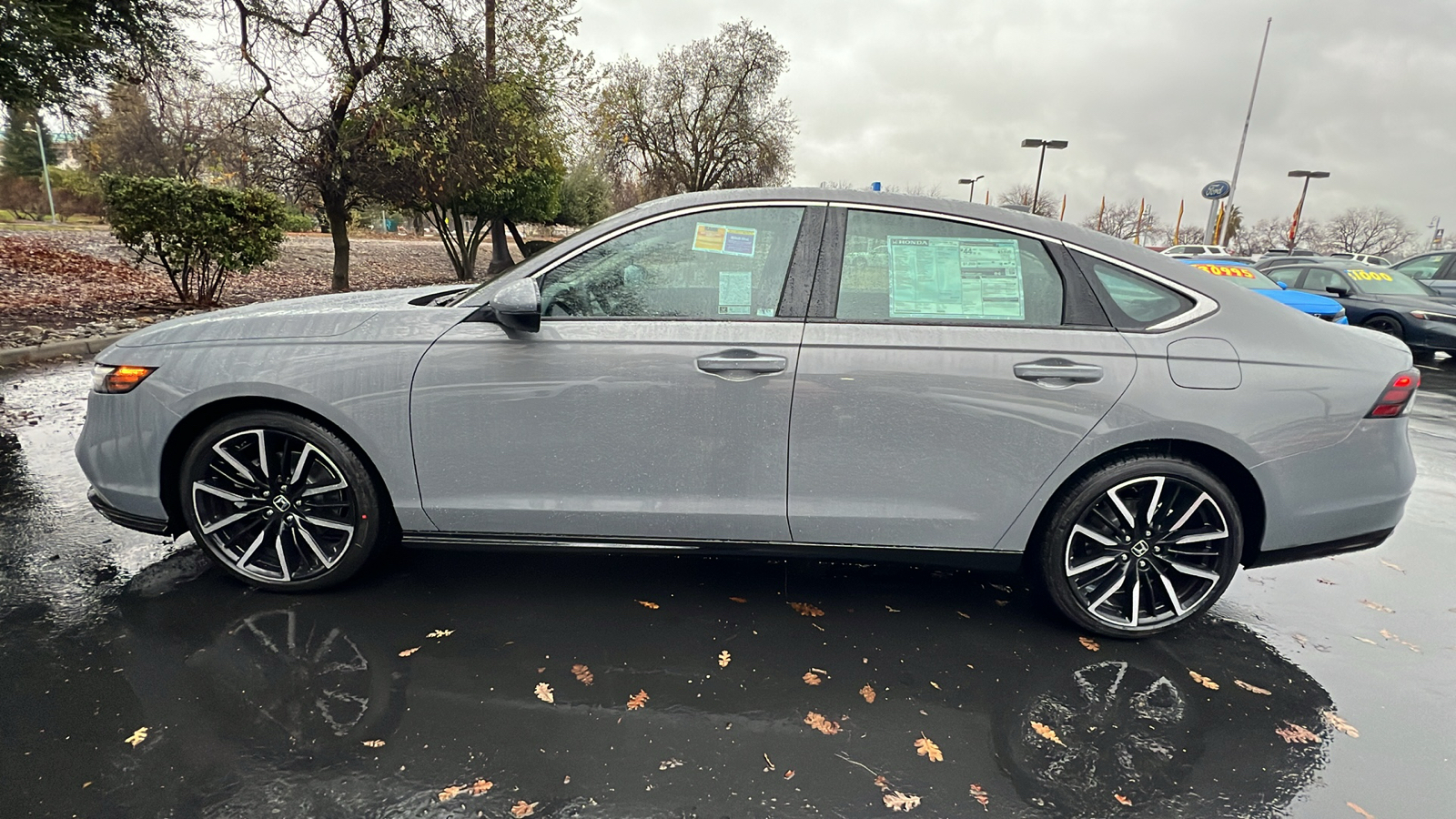 2025 Honda Accord Hybrid Touring 8