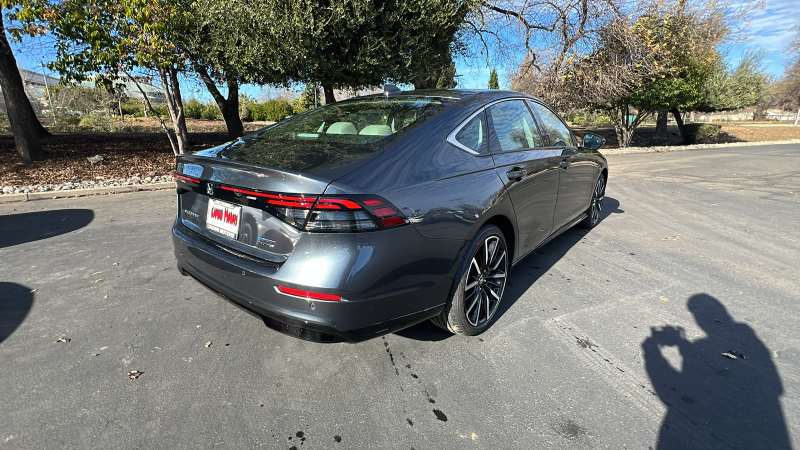 2025 Honda Accord Hybrid Touring 4