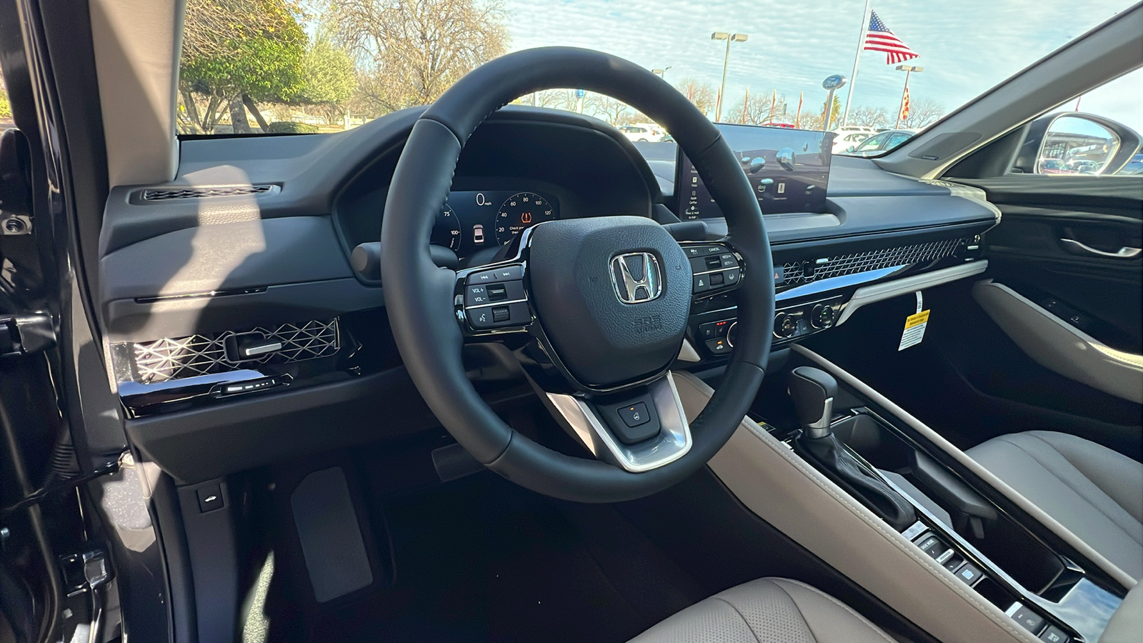 2025 Honda Accord Hybrid Touring 24