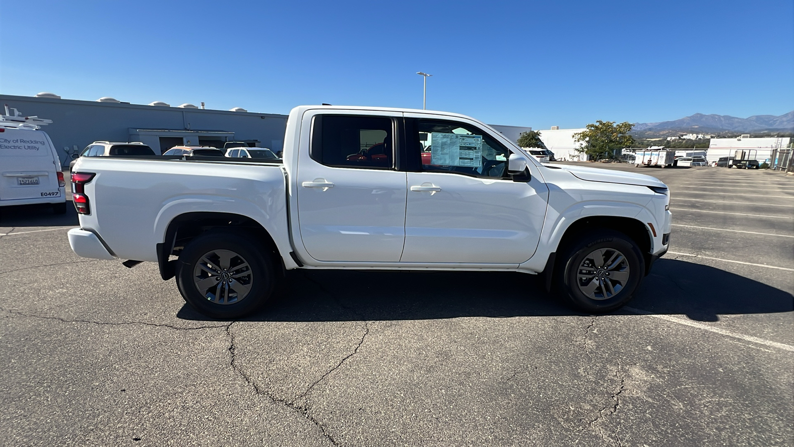 2025 Nissan Frontier SV 3