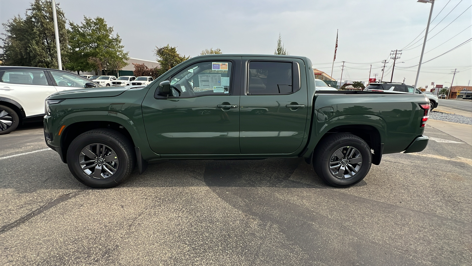 2025 Nissan Frontier SV 8