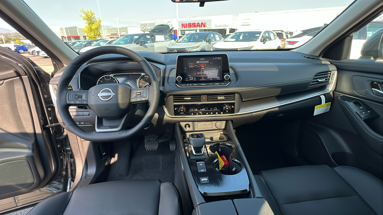 2025 Nissan Rogue SV 16