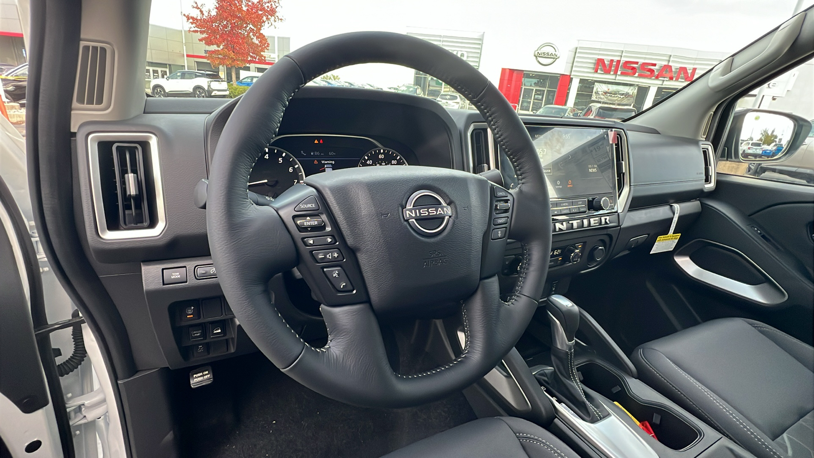 2025 Nissan Frontier SV 23