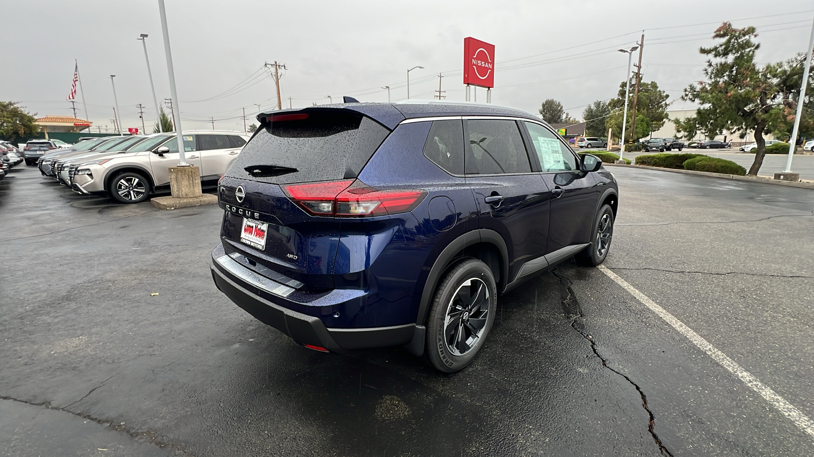 2025 Nissan Rogue SV 4