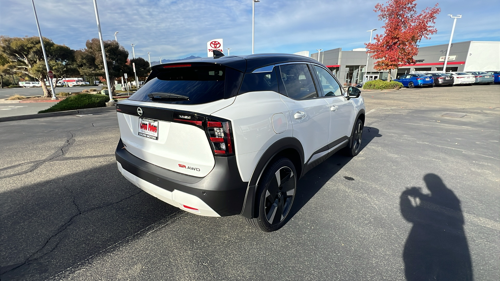 2025 Nissan Kicks SR 4