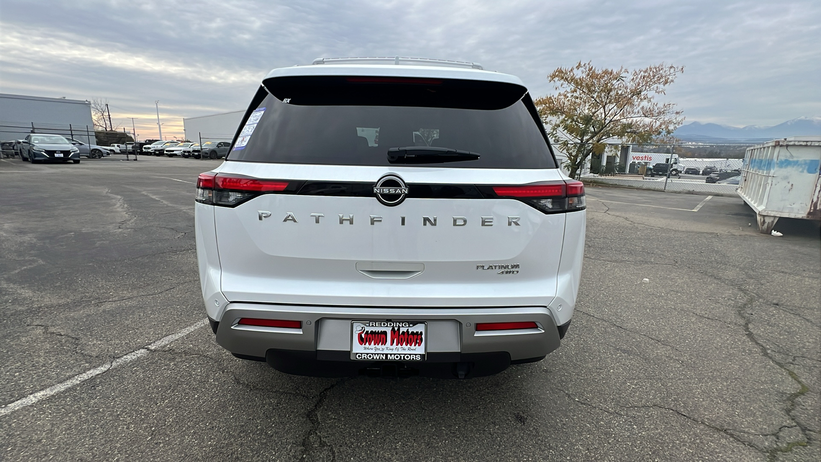 2025 Nissan Pathfinder Platinum 5