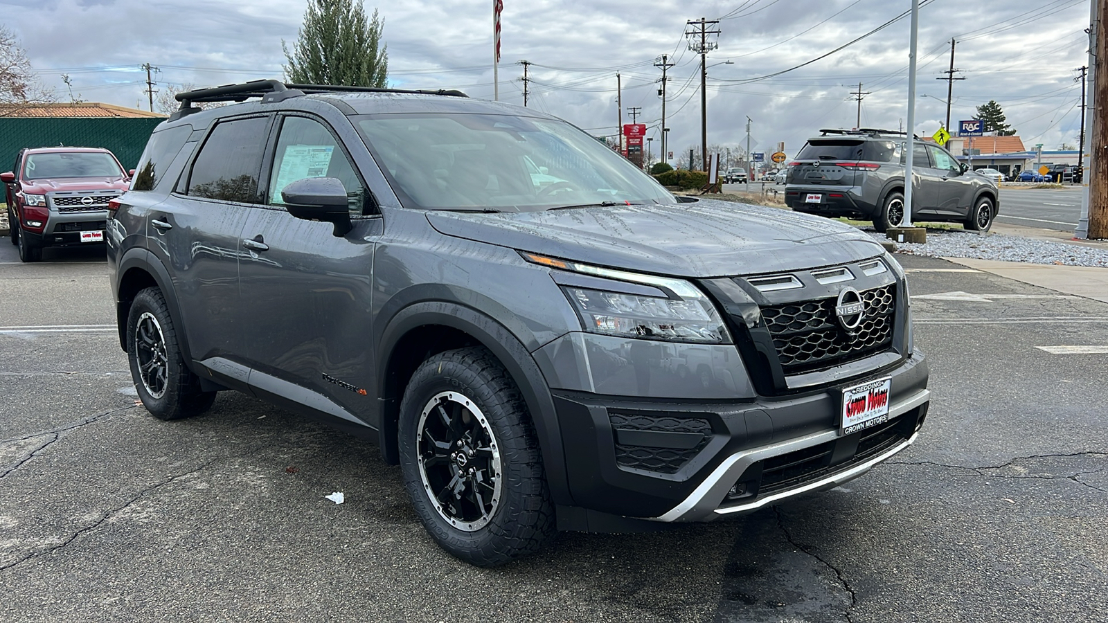 2025 Nissan Pathfinder Rock Creek 2