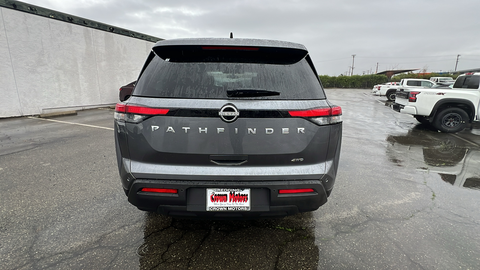 2025 Nissan Pathfinder S 5